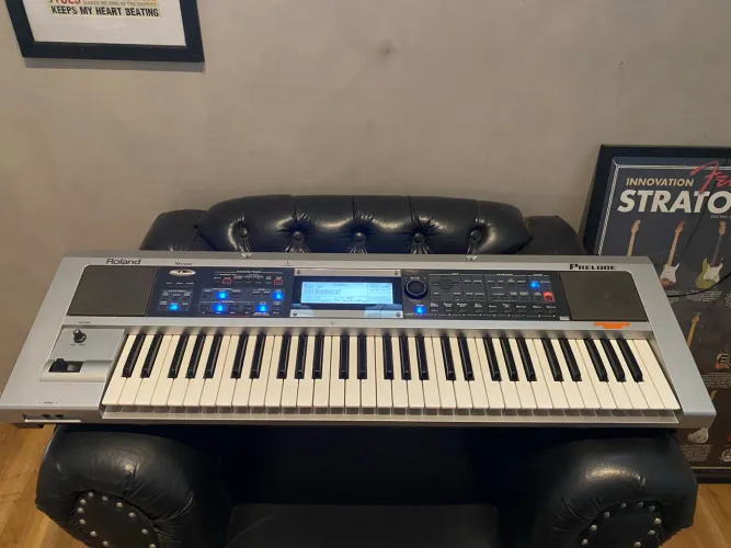Teclado Roland Prelude + Fonte + Bag + Pedal Sustain