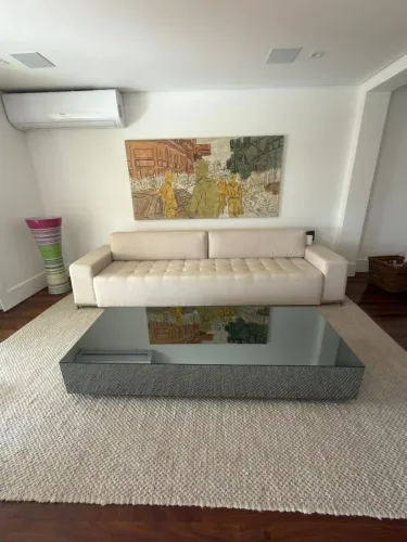 MESA DE CENTRO ESPELHADA | GRANDE FORMATO | DESIGN ATEMPORAL