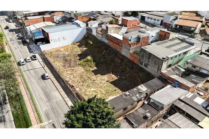 Terreno Comercial ou Residencial na Av. Ulysses Guimarães!250m² - Pq das Laranjeiras  Soro