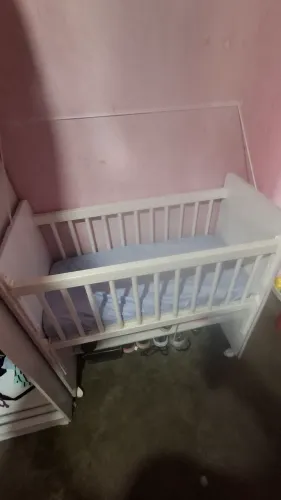 Berço com colchão