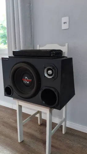 Caixa Trio Hard Power Emborrachado 600 e RMS + módulo buster 2600 GL