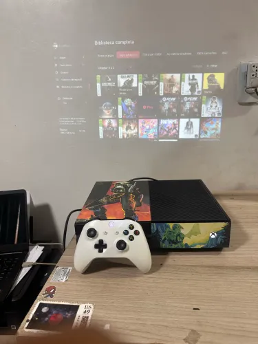 Xbox One Fat Skin Halo + jogos
