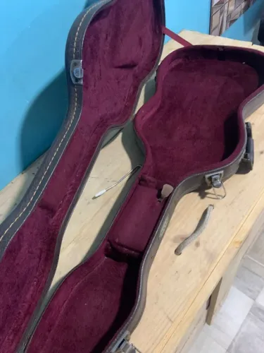 Case Rigido para Guitarra Yoga