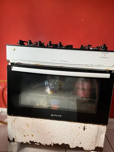 Fogão altas cooktop completo pegando tudo vidro temperado está com algumas marcas de uso
