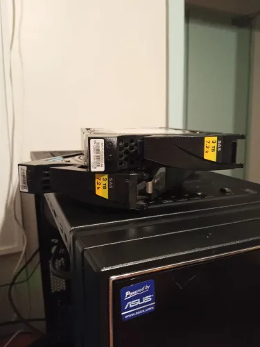 HD SAS 3TB C/ GAVETA - SEMINOVO