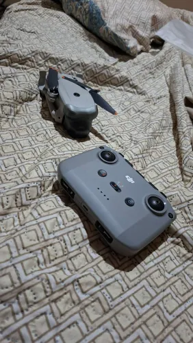 Drone DJI X1 - Novo [Acompanha Controle]