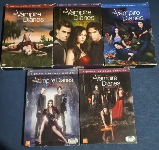 Box dvd Diários de um Vampiro 1 a 5 temporada original completo 25 discos