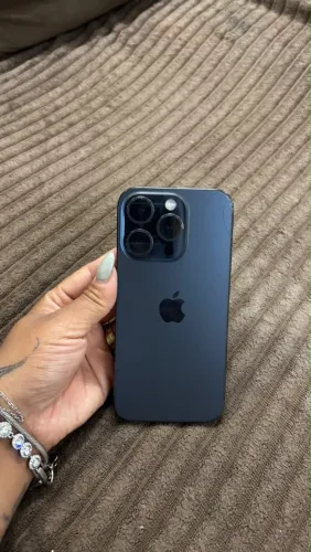 Vende-se iPhone 15 pro 128g