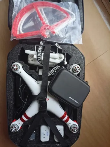 DJI Phantom 3 Professional + Kit Completo, para Peças ou Reparo