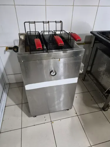 Fritadeira Água e Óleo Progás PR-2000 BPG Style - Usada