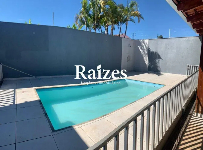 Casa com 3 quartos sendo 2 suítes no Cidade Jardim em Uberlândia