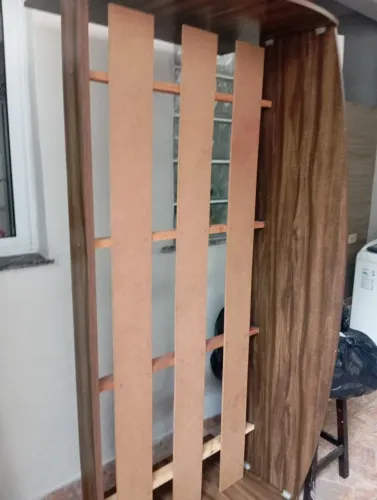 Vende-se cama de solteiro gaveta com dois colchões