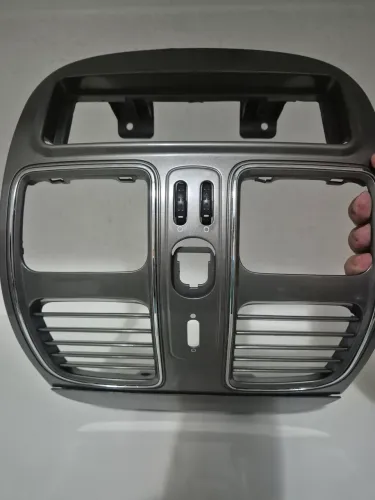 Moldura do painel central Fiat Grand Siena 2012 a 2019 - Original