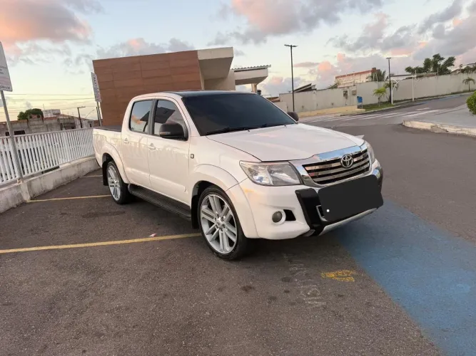 Toyota Hilux CD SR 4X2 2.7 16v/2.7 Flex Aut. 2013