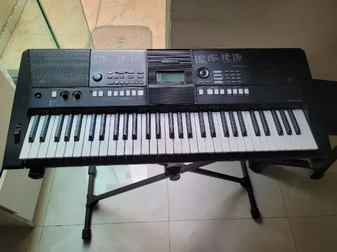 Teclado Yamaha PCR E423