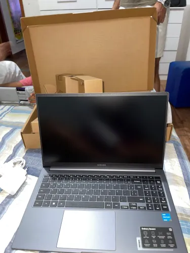 Notebook Galaxy book 4