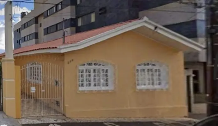 Casa para Venda e Locação no Centro