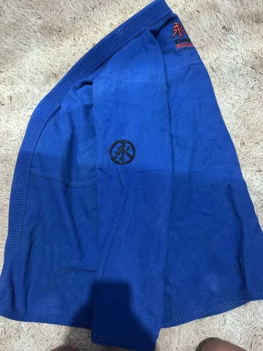 2 kimonos de jiu A3