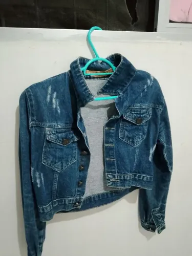 Vende-se jaqueta
