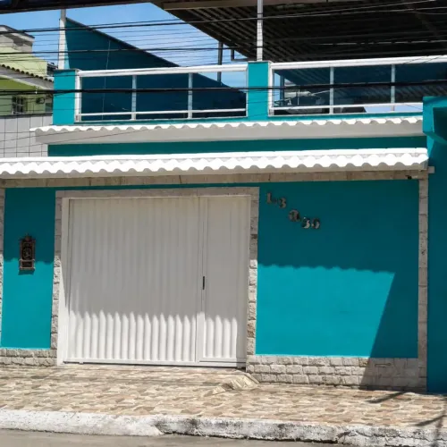 Casa para venda com 150 metros quadrados com 2 quartos