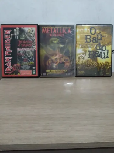 DVDs do Iron Maiden Metallica e Baú do Raul ao vivo