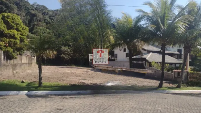 Terreno a Venda - Condomínio em Guarujá
