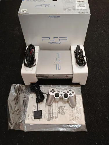 PS2 Fat Satin Silver Japonês Completo Na Caixa (CIB) Estado excelente
