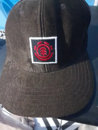boné snap back colecionadores pouco uso 120.00