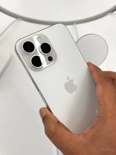 iPhone 15 Pro 256GB Titânio Branco // Impecável // Loja Fisica no Shopping na Savassi