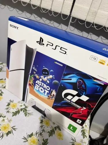 PlayStation com leitor 1 TB
