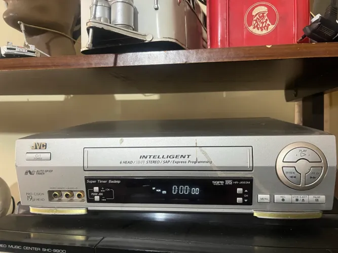 Vídeo cassete JVC
