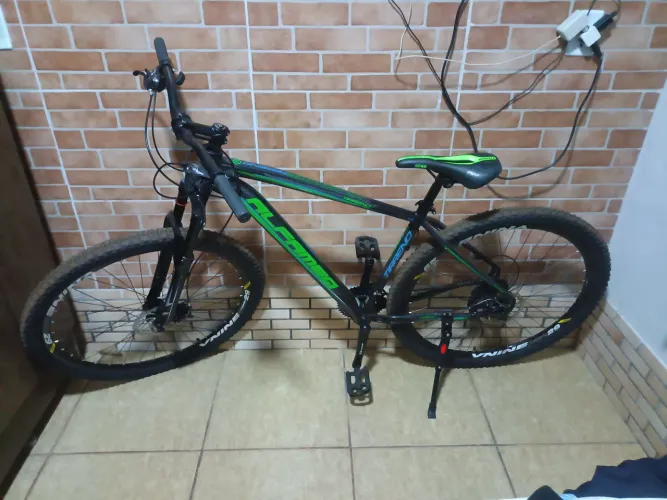 Vende-se bicicleta aro 29 nova