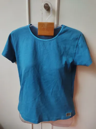 Blusas básicas Cláudia Simões  tamanho médio 