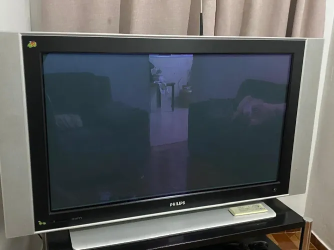 TV Philips de 35 polegadas