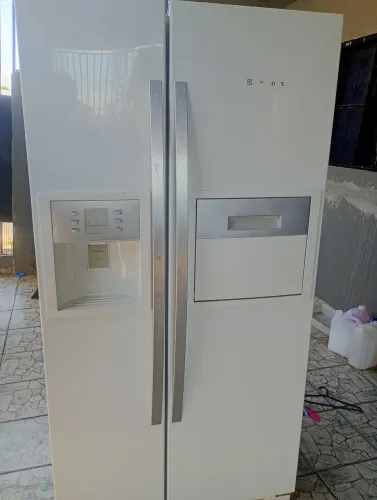 Geladeira Eletrolux sayd bay said em perfeito estado funcionando perfeitamente 