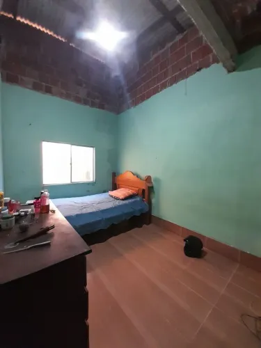 2 CASA POR UM PREÇO DE UMA. LOCALIZADA NO LIBERDADE 1 VALOR 200.000