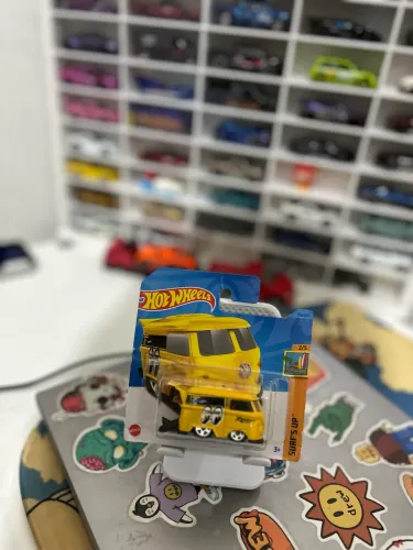 Kool Kombi Surf?s Up