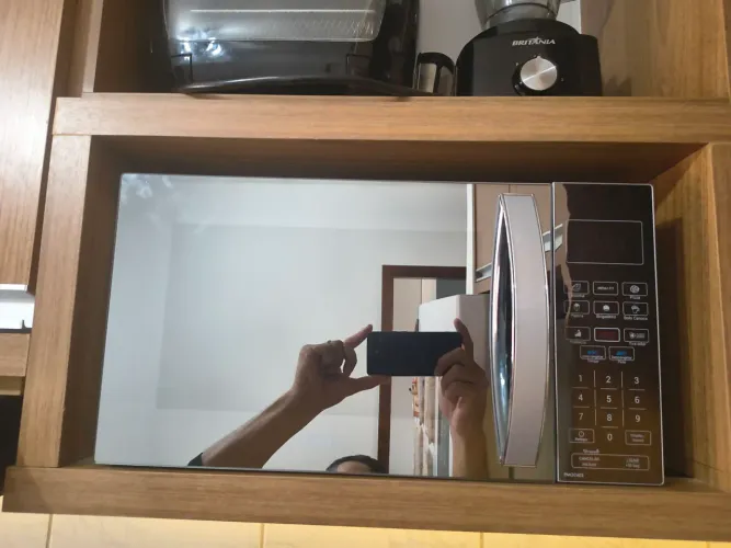 Microondas Philco com defeito.
