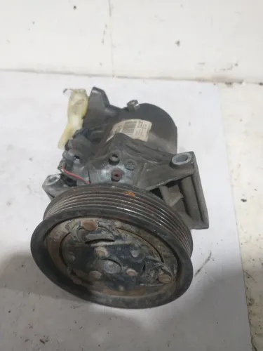 Compressor do AC Sandero Logan 1.6 8v 2016