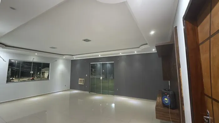 Alugo casa 4 quartos Piscina Garagem Principal próximo ao Rio Sul Itaguaí RJ