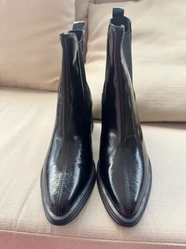 Bota Nova da SHEIN