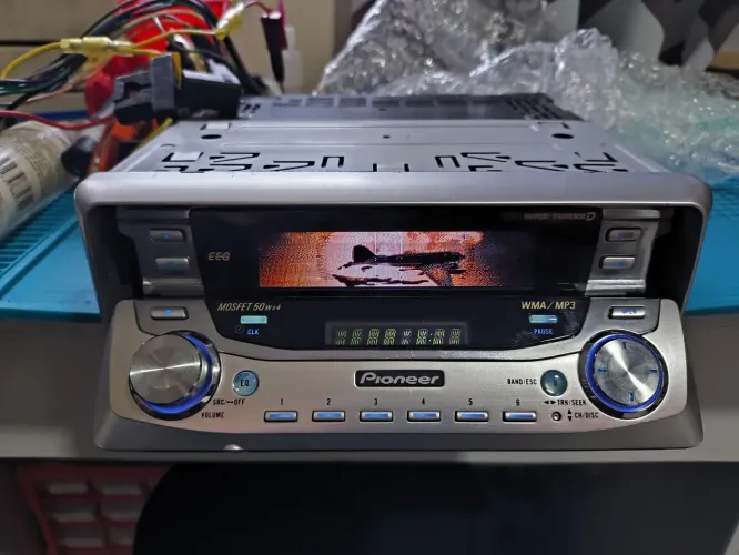 Vendo ou troco Pioneer golfinho duas caras colorido