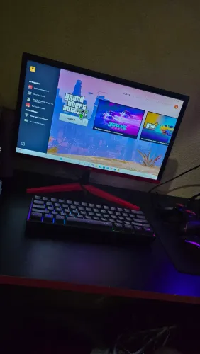 Vendo ou troco pc gamer completo com mesa,