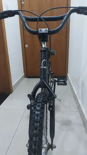 Bicicleta Caloi Aro 20 + Kit Proteção + Capacete