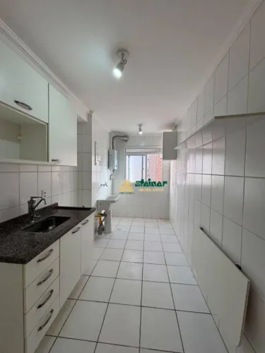 Apartamento com 2 dormitórios para alugar, 59 m² por R$ 2.949,60/mês - Jardim Flor da Mont