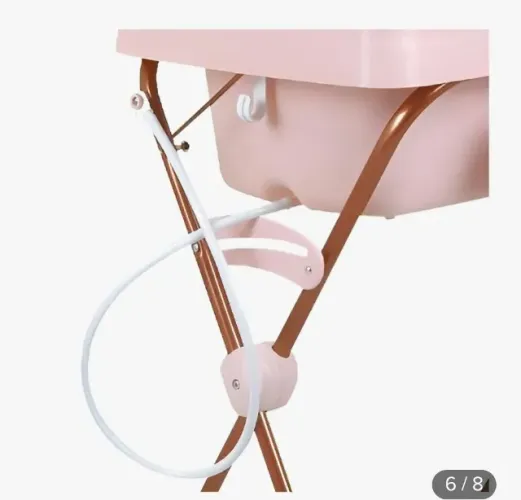 Banheira de bebê com suporte