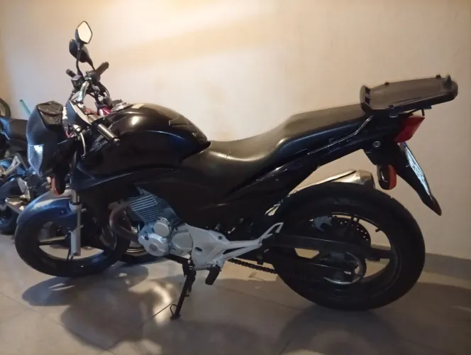 Honda CB 300R 2012
