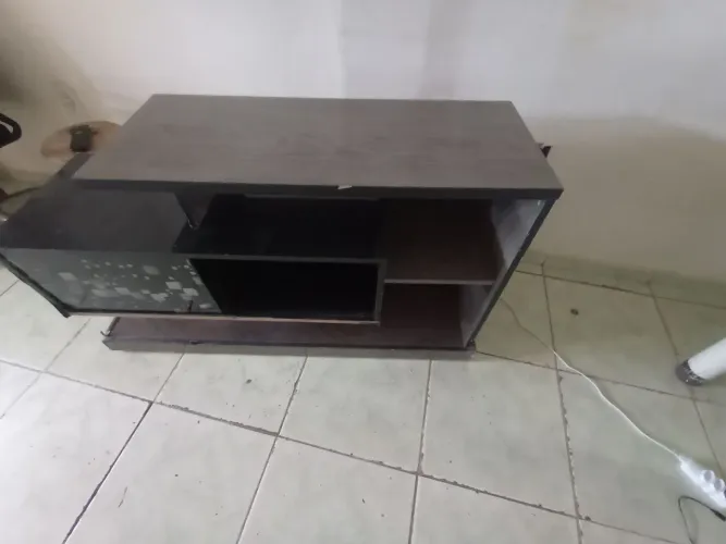 Rack sofá e cadeira giratória
