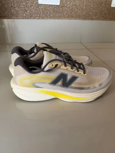 Tênis de Corrida New Balance Ellipse