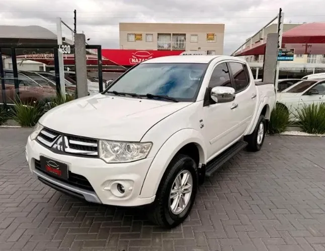 Mitsubishi L200 Triton HLS 2.4 Flex 16V CD Mec. 2017